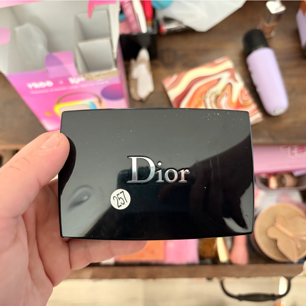 Dior Skin forever: extreme control compact foundation: 022 ( shade )